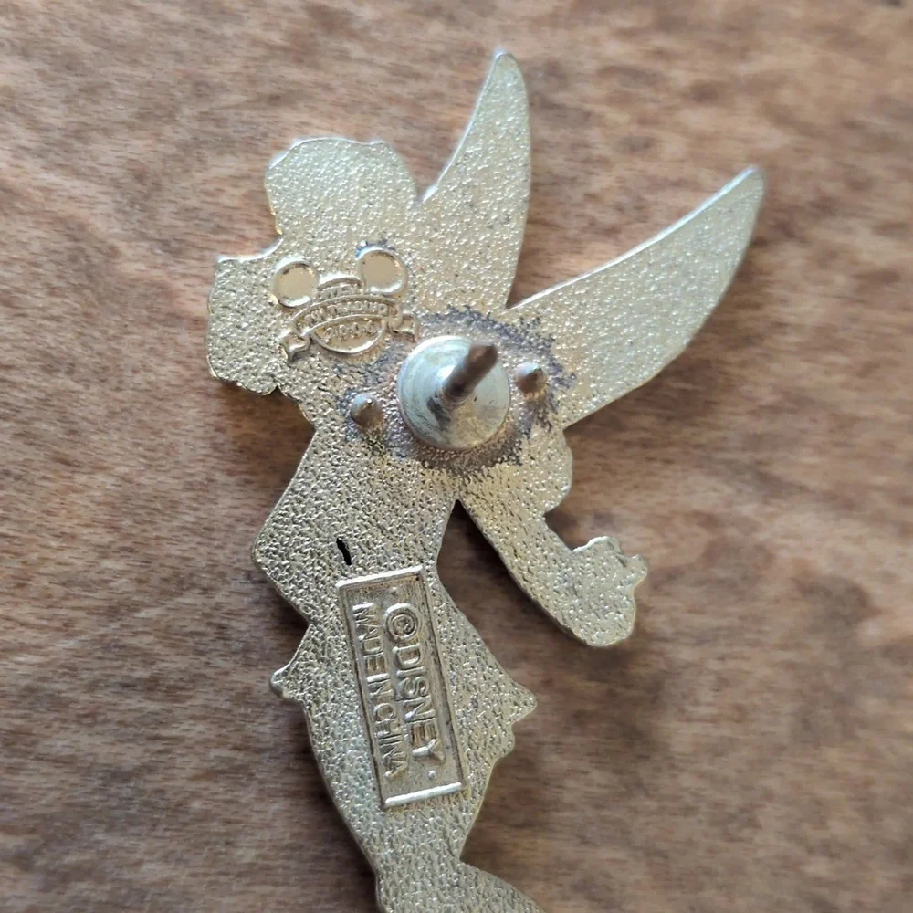 2006 Sassy Tinkerbell Rhinestone Pin - Picture 3 of 3